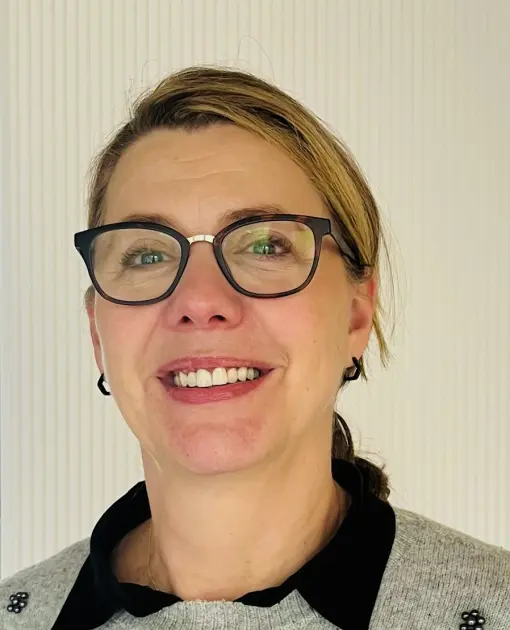 e469afab-a70a-4f95-919f-6a2e8773adf8